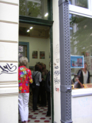 Am Eingang des Art Store